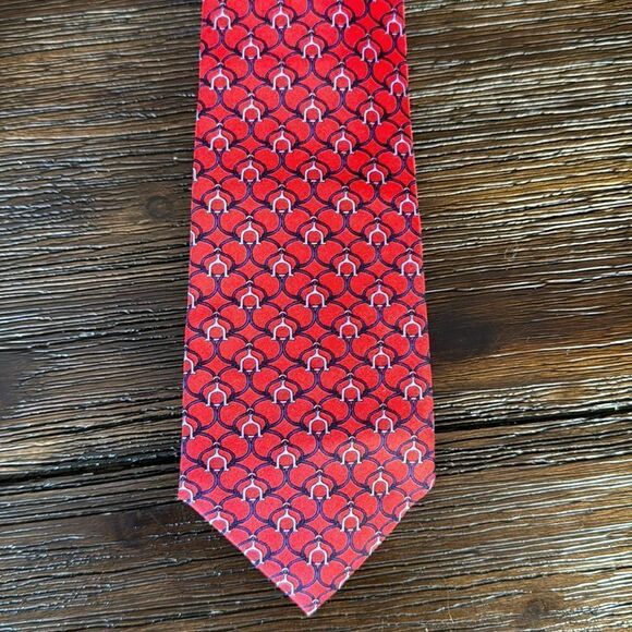 Hawes & Curtis Red Silk Tie - Picture 1 of 5